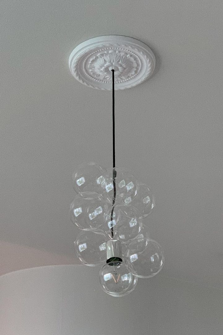 11 stylische Pendelleuchten für Ihr Wohlfühlzuhause - hier sehen Sie die DIY-Pendelleuchte von House Doctor. 
