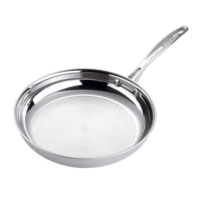 Die Scanpan Fusion Bratpfanne aus Edelstahl - eine Bratpfanne, die sich leicht mit Spülmittel und Wasser reinigen lässt. 
