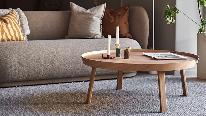 modern inländisch Zimmer drinnen, Sofa Tisch, Zuhause Innere