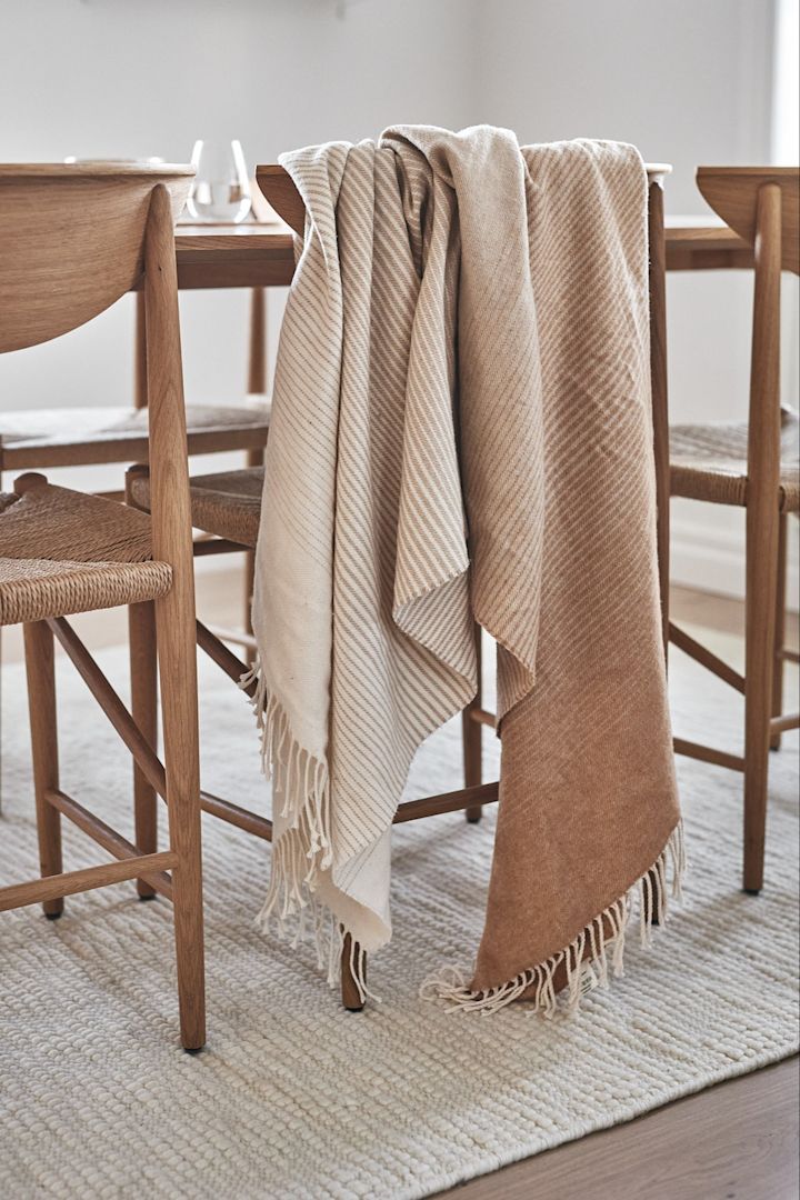 Der wunderschöne Teppich von Scandi Living ergänzt das Esszimmer hervorragend.