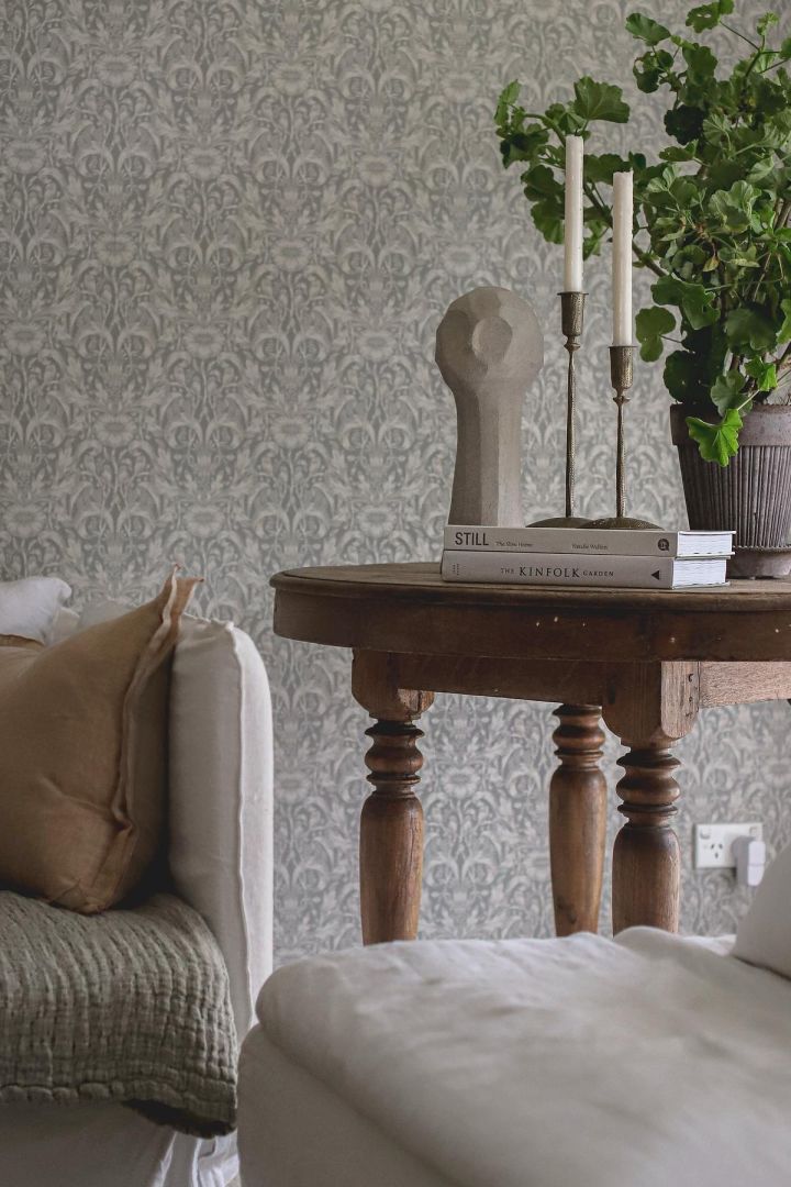 Boho und weitere Einrichtungsstile: Hier sehen Sie den romantisch-rustikalen Beistelltisch von der Instagram Userin @bellalulu.interiors.