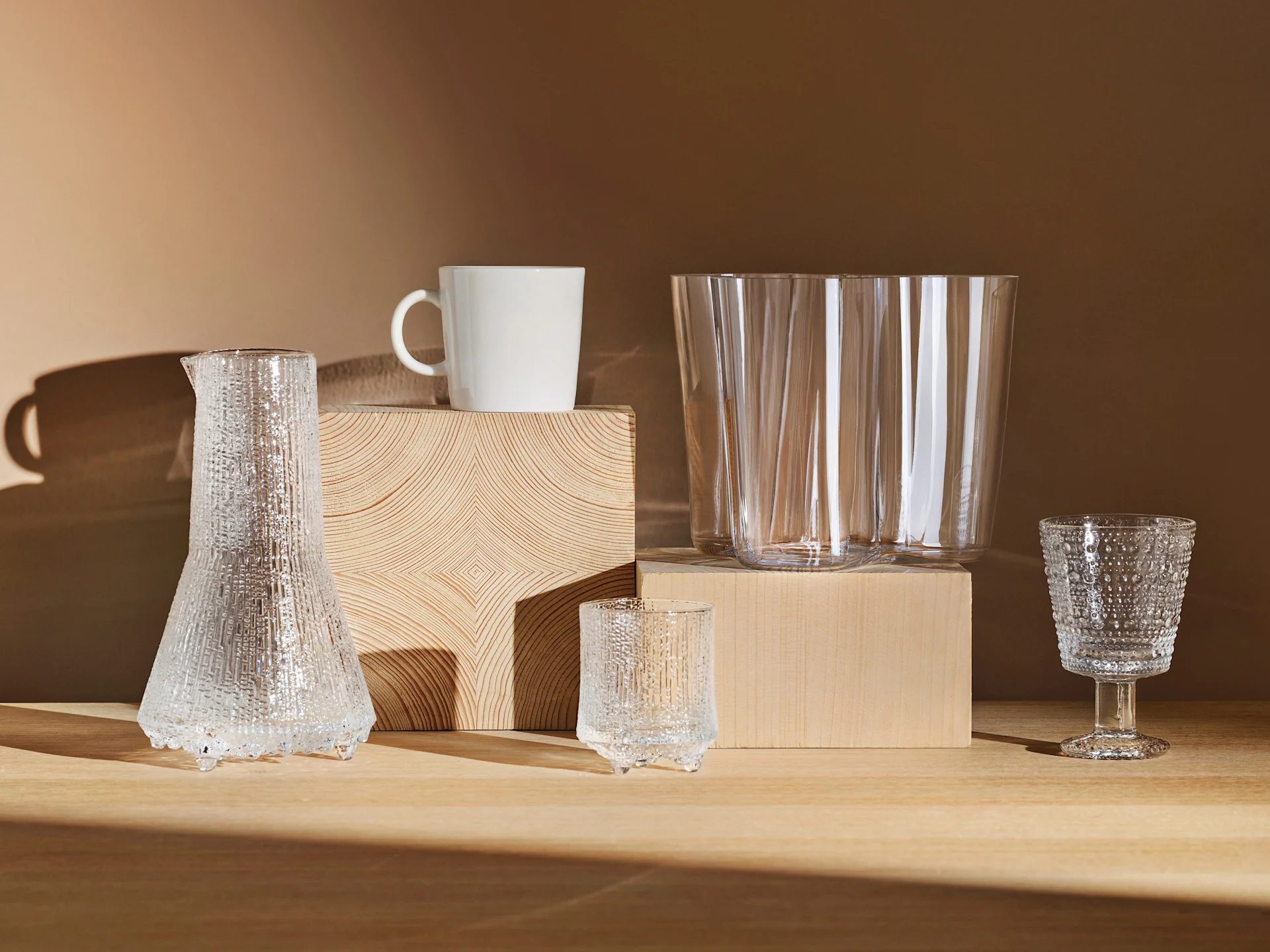 Urna Vase von Marimekko, Forest Windlicht von Orranäs Bruk