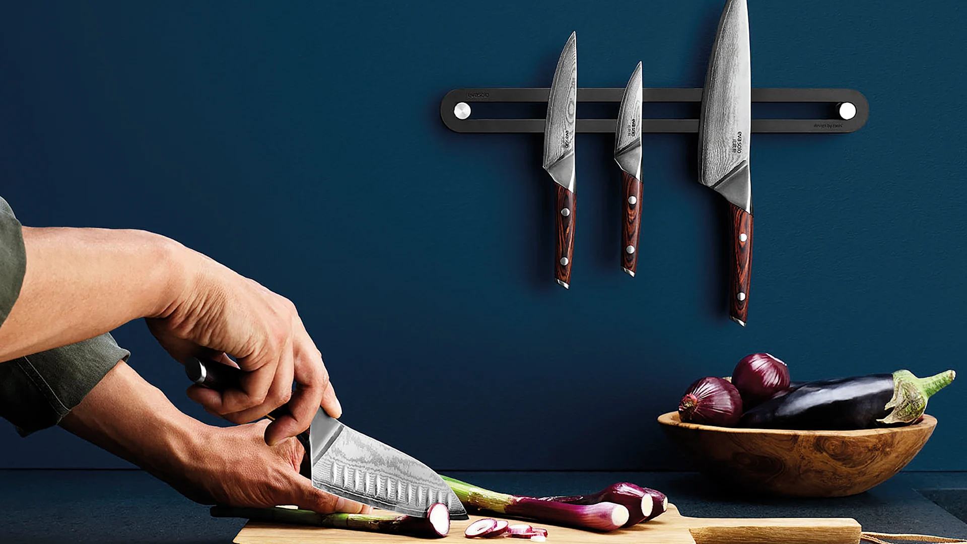 Hier sehen Sie das Gemüsemesser von Eva Solo.