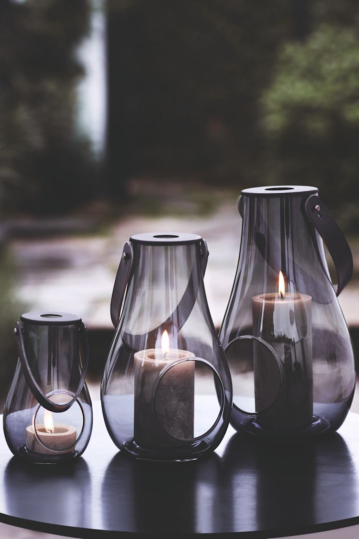 Tipps für einen Balkon im Boho Style – hier die Design With Light Windlichter in verschiedenen Größen.