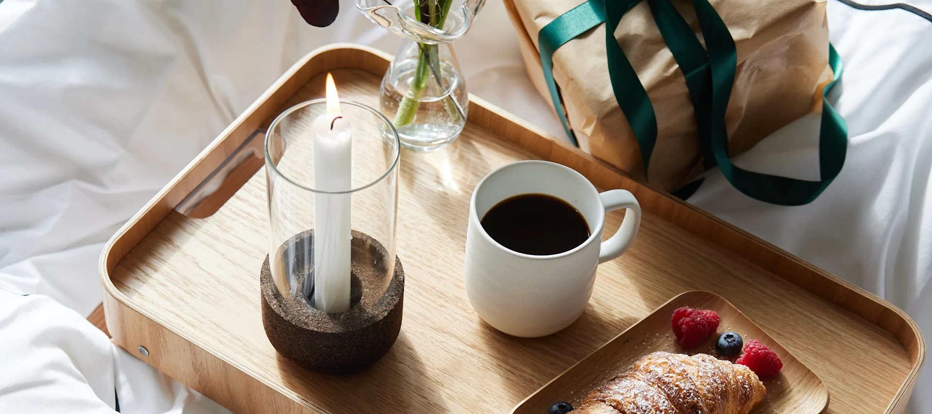 Auf der Design Letters Buchstabentafel können Sie Ihrer Lieblingsperson eine Nachricht hinterlassen.
