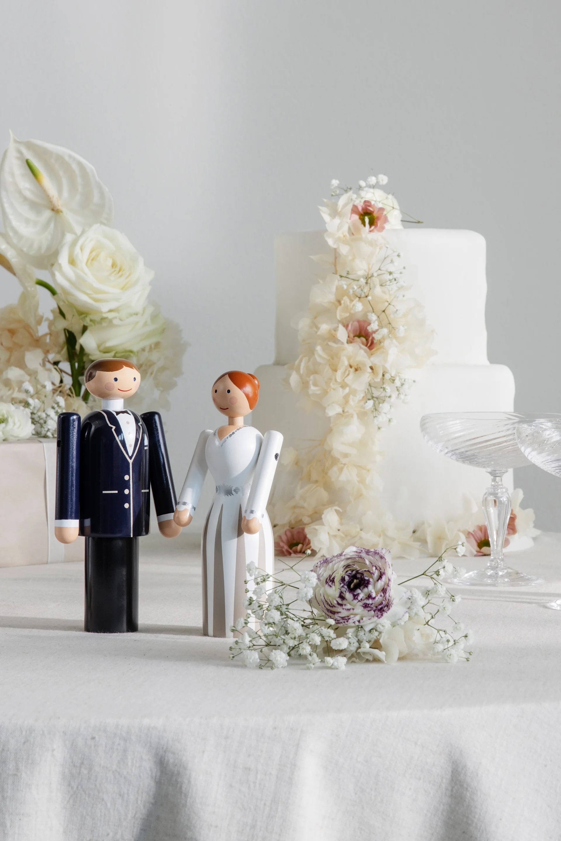 Die Braut- und Bräutigam-Figuren von Kay Bojesen sind die perfekte Geschenkidee zur Hochzeit.