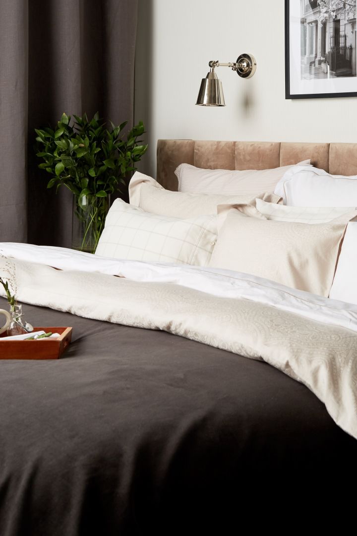 Ein Bett mit Bettwäsche aus der Lexingtons Hotel Collection ist die perfekte Möglichkeit, Ihr Schlafzimmer wie im Hotel enzurichten.